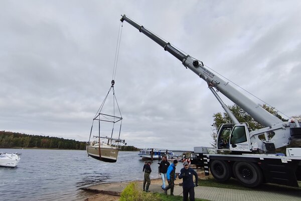 Boote einlagern und Auskranen 2026