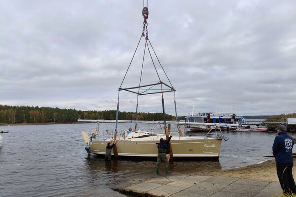 Boote einlagern und Auskranen 2026